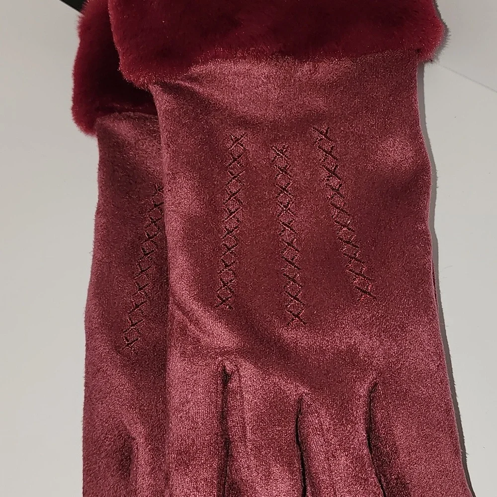 Warmlite Elegant Burgundy Gloves Clever Touchscreen Frendly Brand New M/L